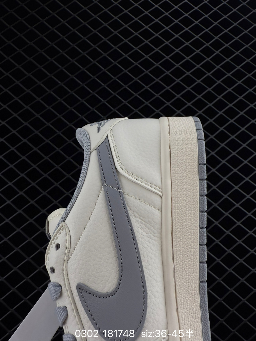 Travis Scott x Air Jordan 1 ” Reverse Mocha “